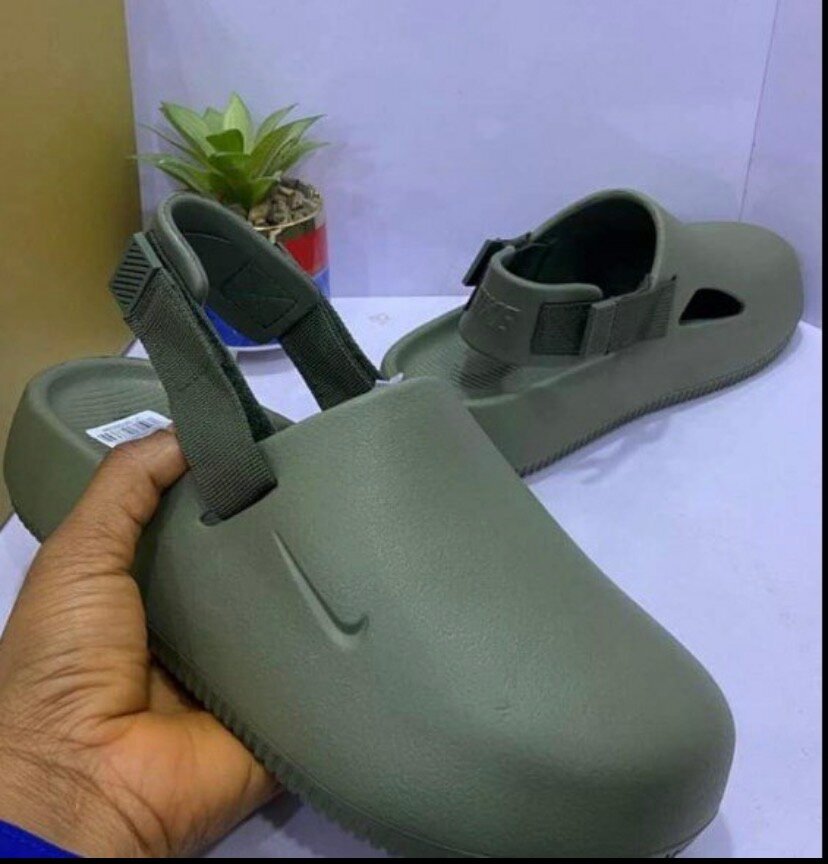 Sabots en caoutchouc stylés