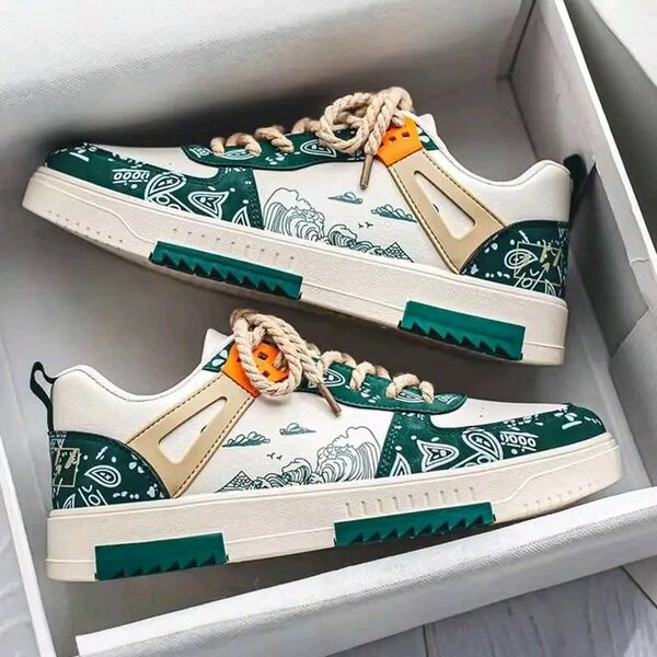 Baskets colorées tendance