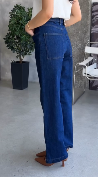 Стильные эффектные прямые джинсы от ZARA темно синие