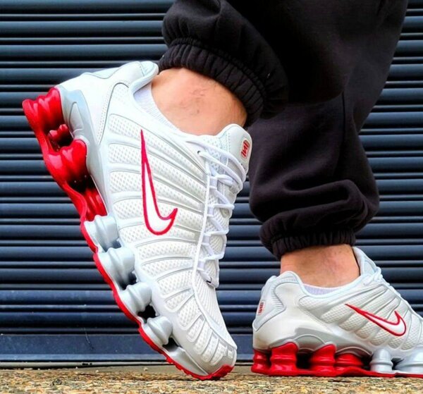 Baskets Nike Shox élégantes