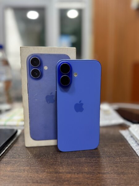 iPhone 16simple juste descelle