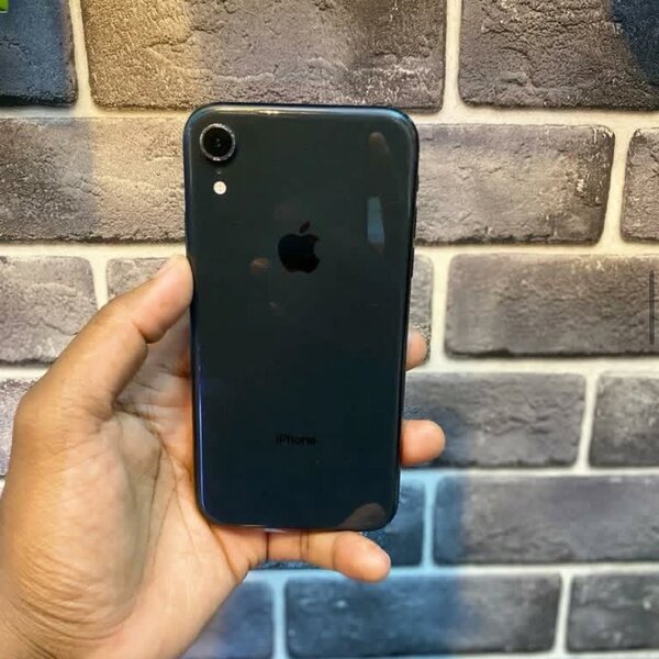 iPhone XR