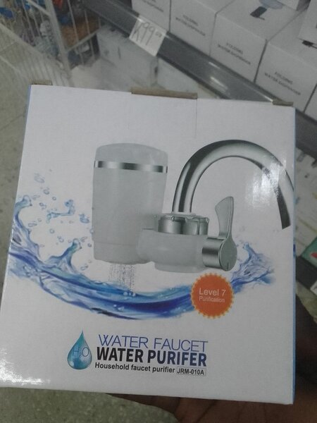 Water purifier/water dispenser pumps