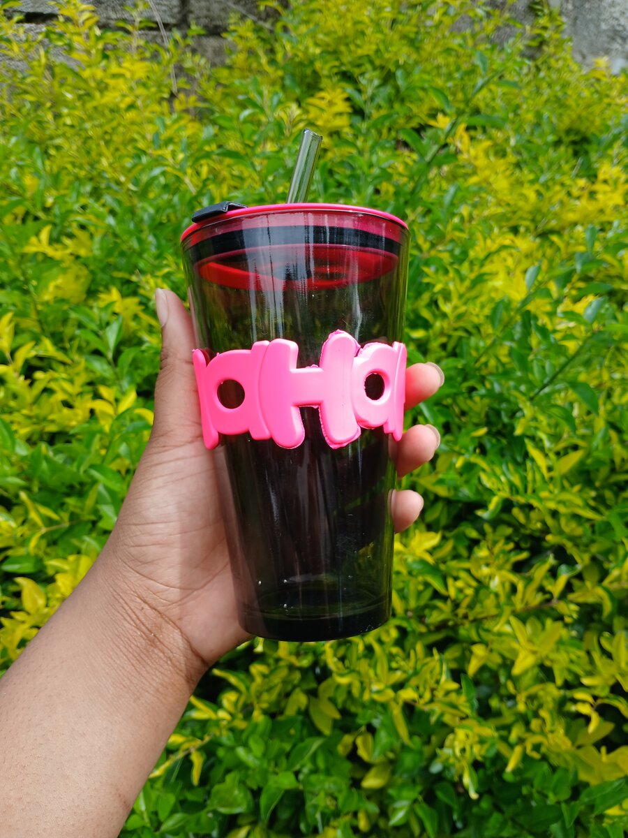 Fancy glass cups with glass straws ️