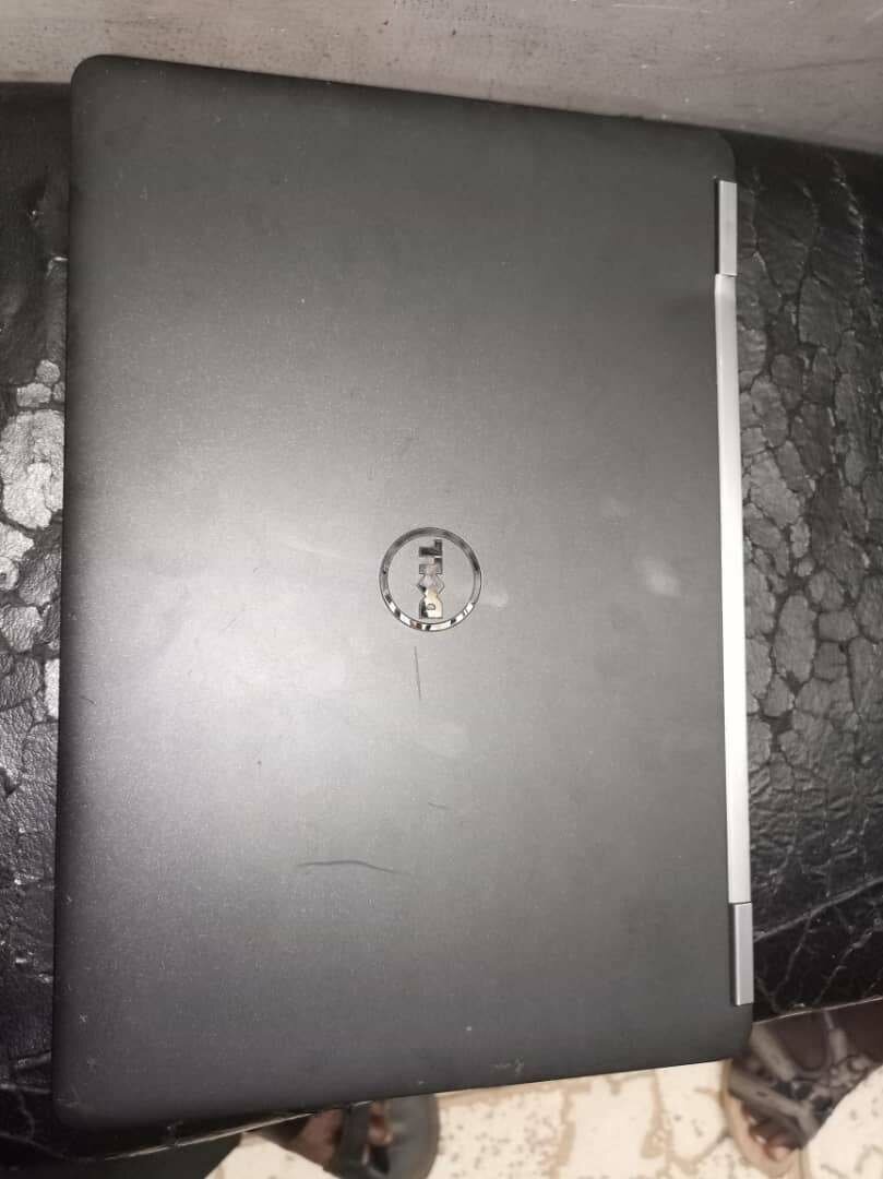 Dell latitude 12 E7470