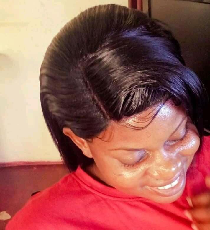 Fabrication de perruques et tressage de cheveux