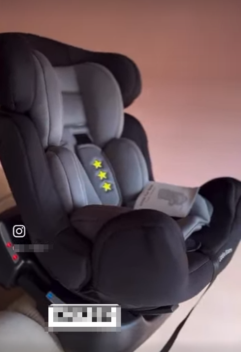 Baby carrier carseats