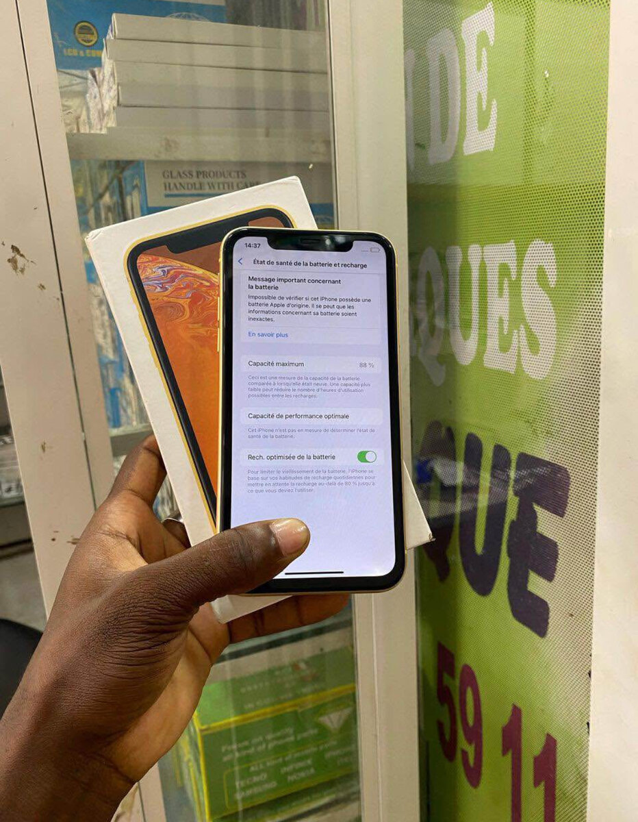 iPhone XR simple 64GB