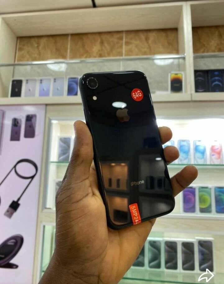 iPhone avec Face ID 64GB