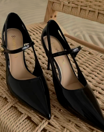 Красивые и элегантные туфли, выполненные из высококачественных материалов, сочетают в себе стиль и комфорт Изысканный дизайн с аккуратным носком подчеркивает женственность. 😍😍