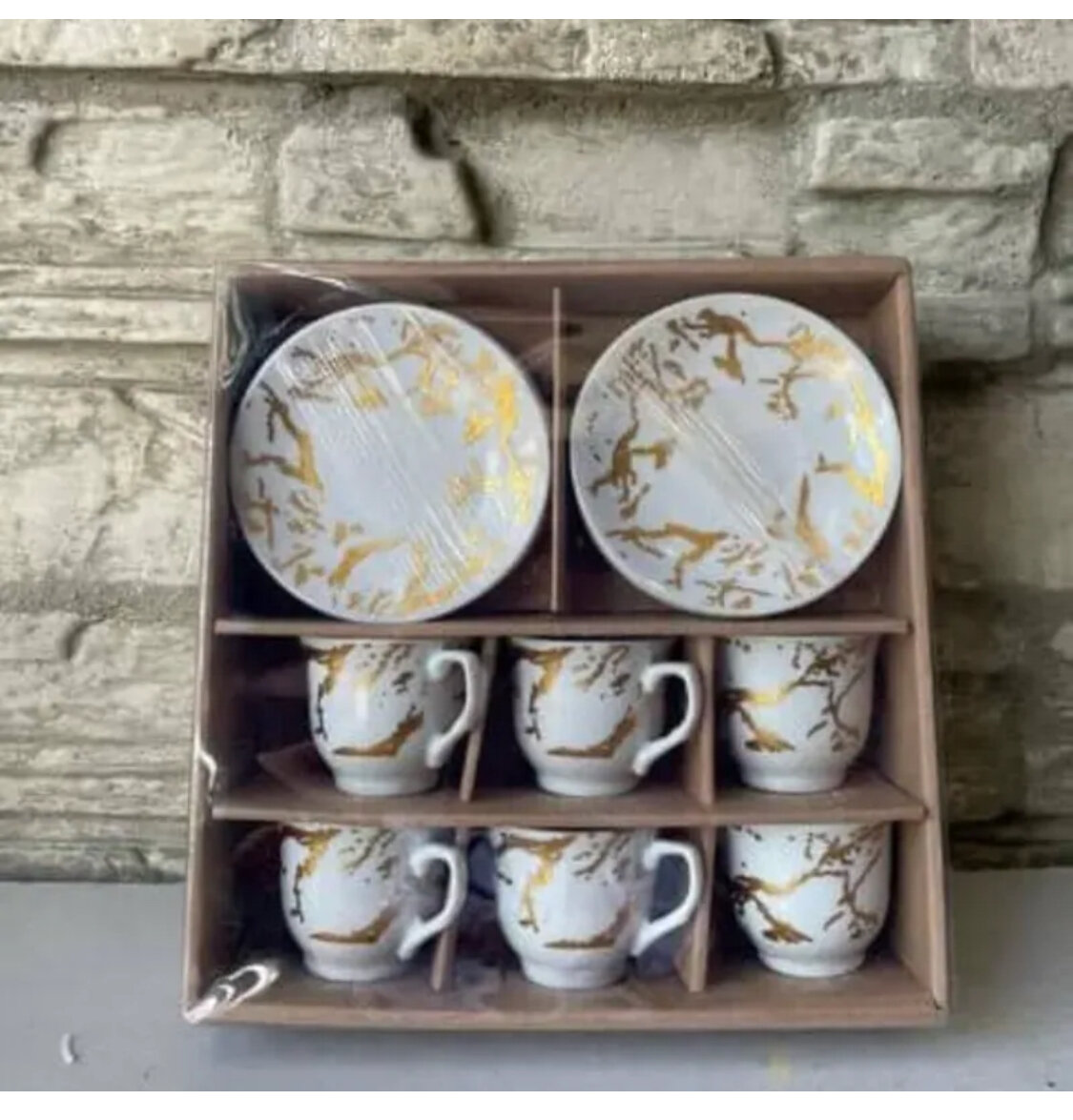 Service à café en porcelaine dorée