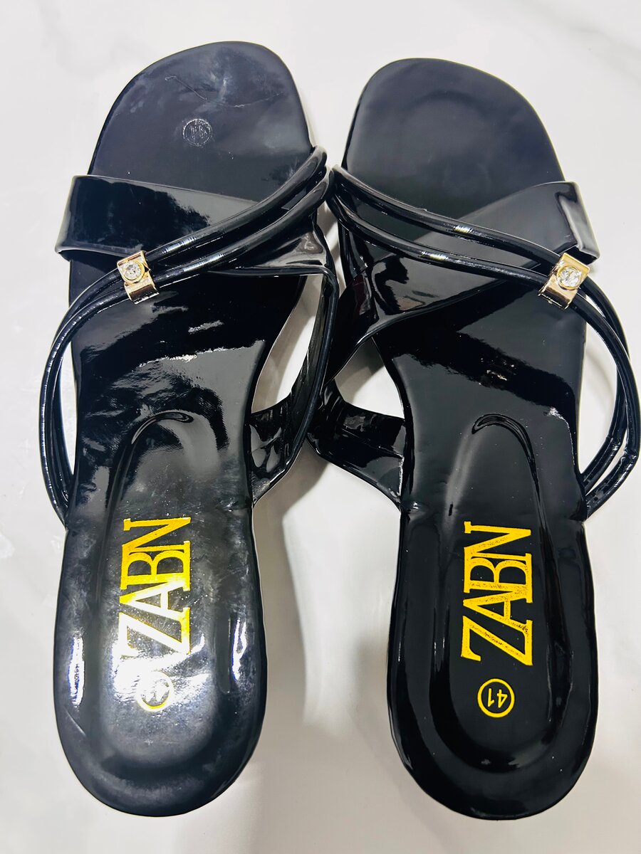 Sandales élégantes noires