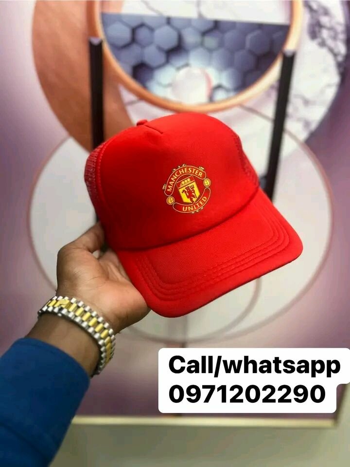 Manchester united caps