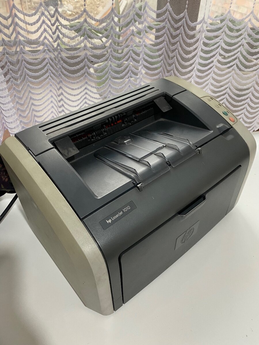 Принтер Hp laserjet1010
