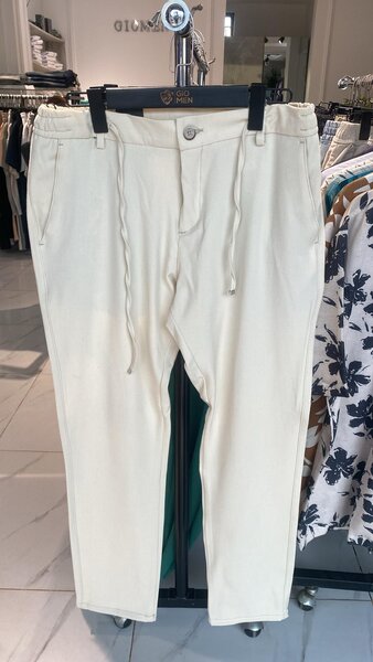 Pant white