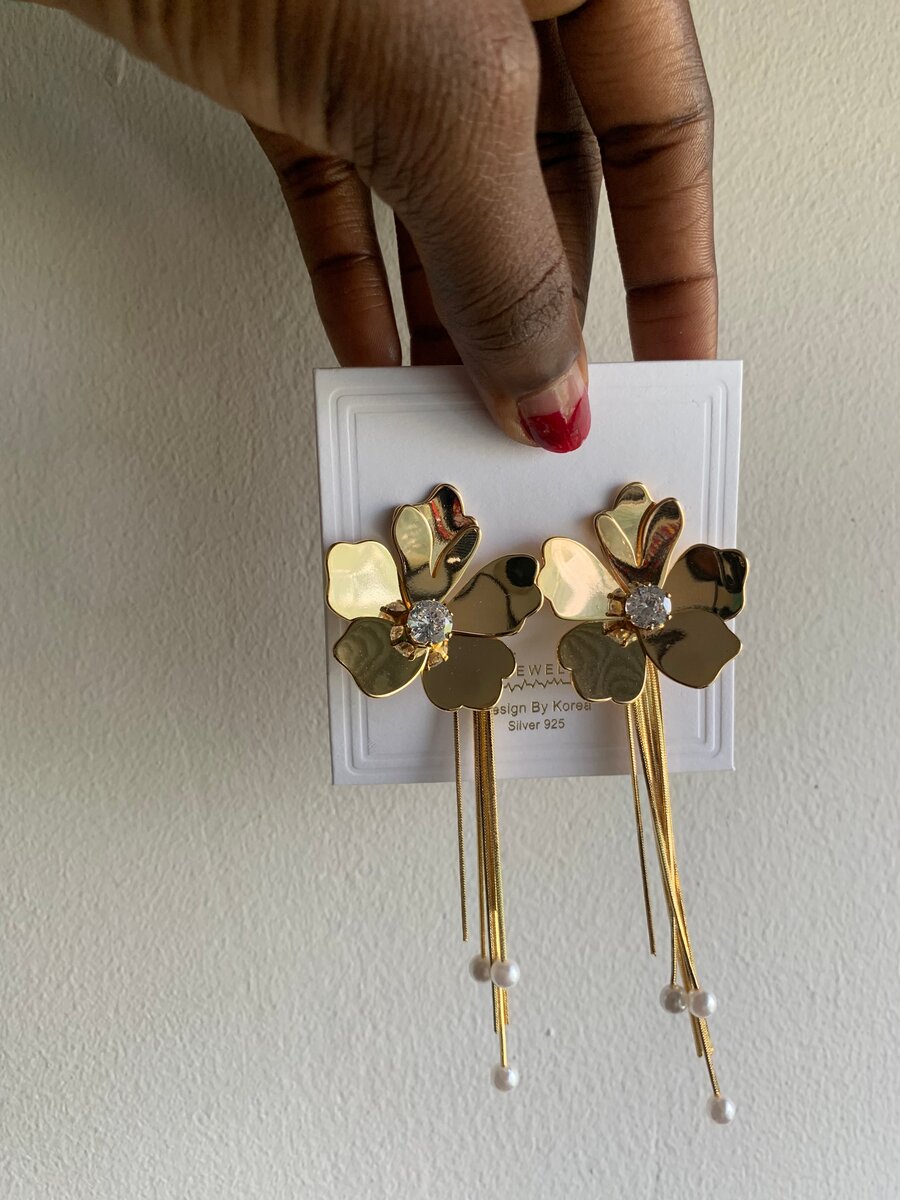 Boucles d'oreilles élégantes dorées