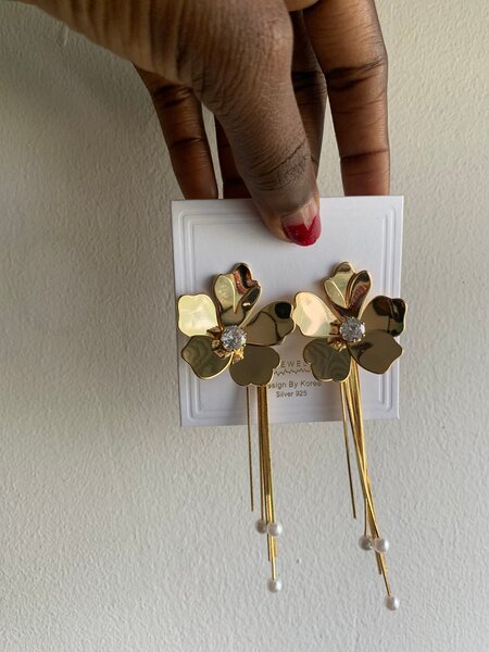 Boucles d'oreilles élégantes dorées