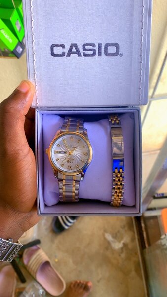 Casio Montre Homme Élégante