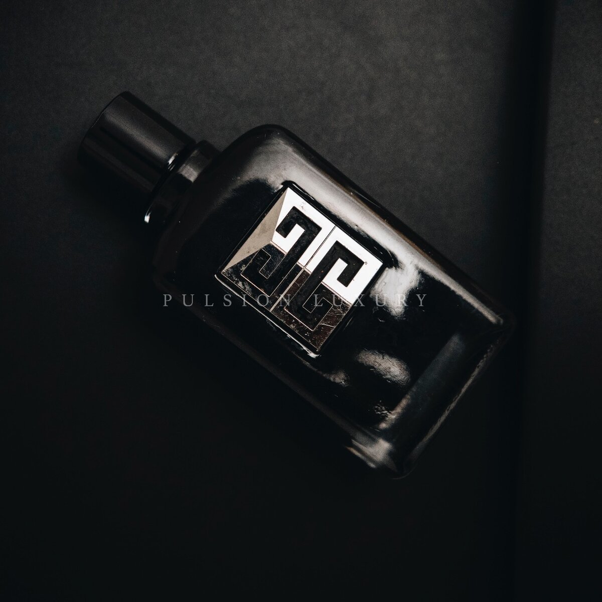 Parfum masculin élégant