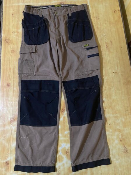 Pantalon cargo Authentic Wear