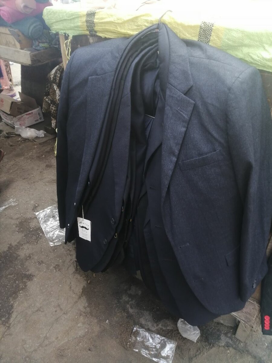 Costume élégant pour homme