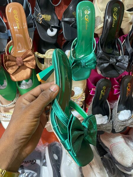 Sandales à Talon avec Nœud