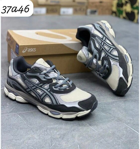 Chaussures de course ASICS