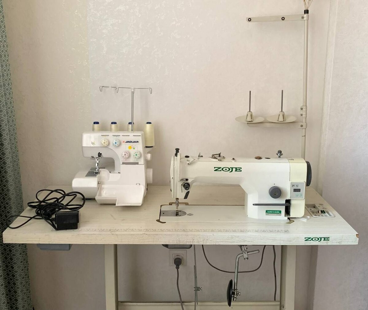 Прямострочка zoje Оверлок jaguar