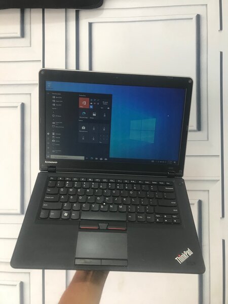 Cheap laptop Lenovo thinkpad core i3 500/6GB