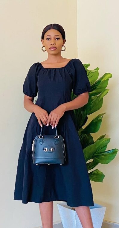 Elegant black dress m