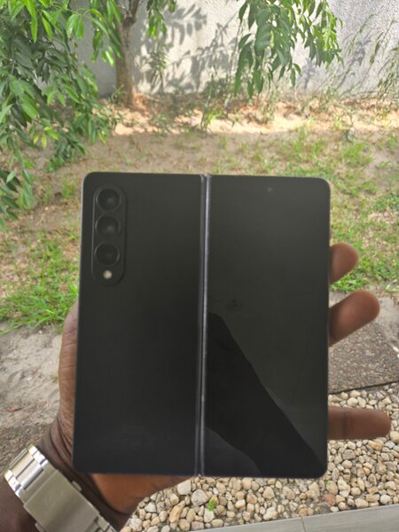 Samsung Z fold 4