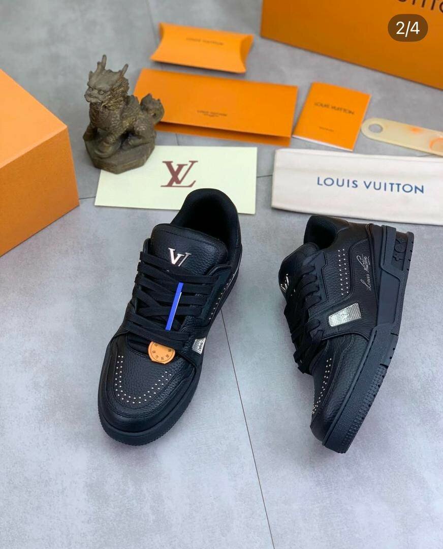 Louis Vuitton Sneakers