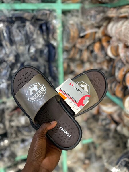 Tongs sportives confortables