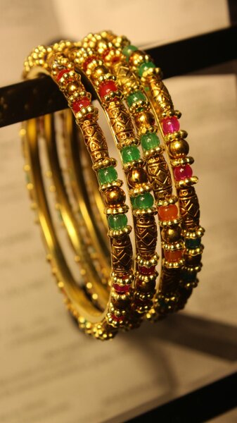 Casual Multi Color Pearls Design Bangles