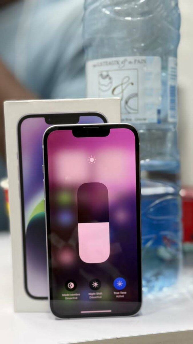 *iphone 14 128g état super propre : 350.000