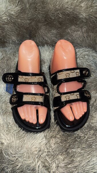 Sandales confortables femme