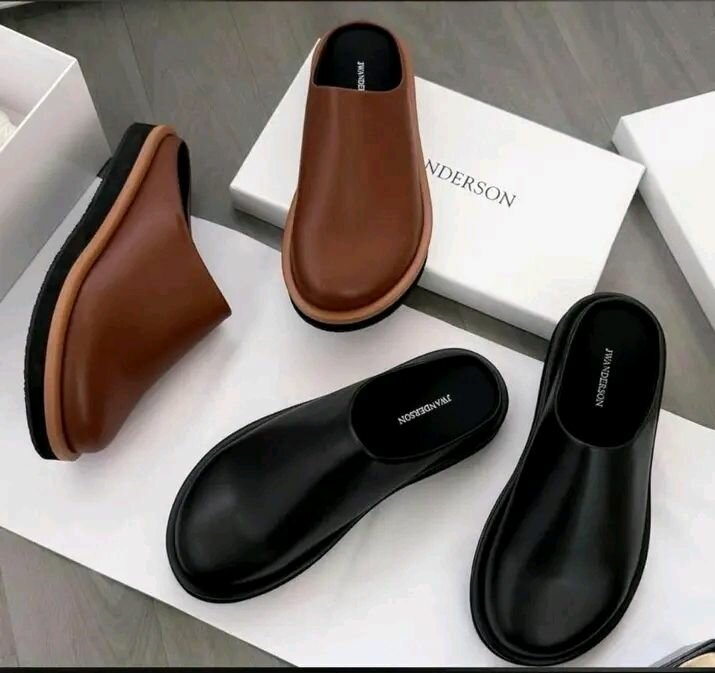 Mules en cuir pour homme