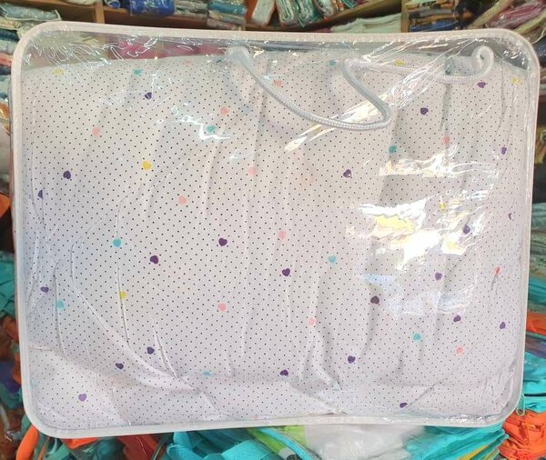 Une couette 2places plus 1dra