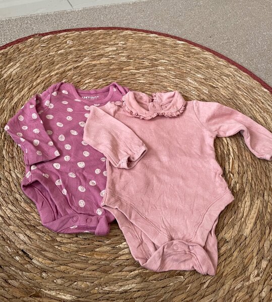 Lot de bodies bébé en coton