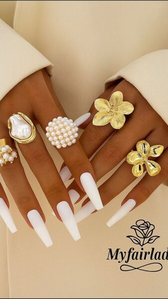 Anneaux élégants en or perlé