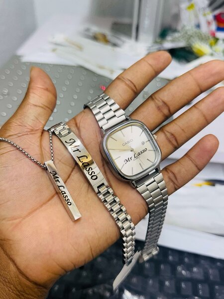 Montre personnalisée élégante