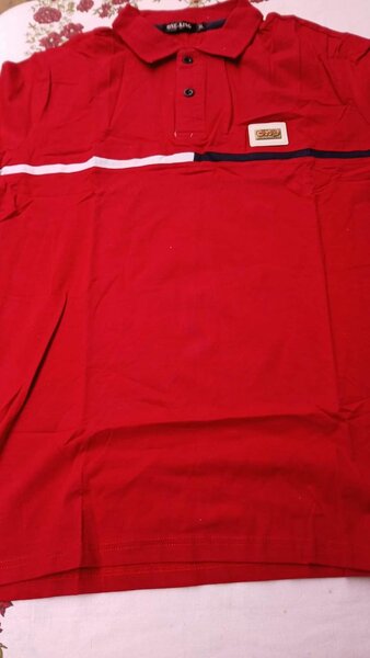 Un polo +un cadeau de Noël offert