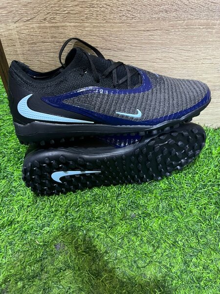 Chaussures Football Nike Homme
