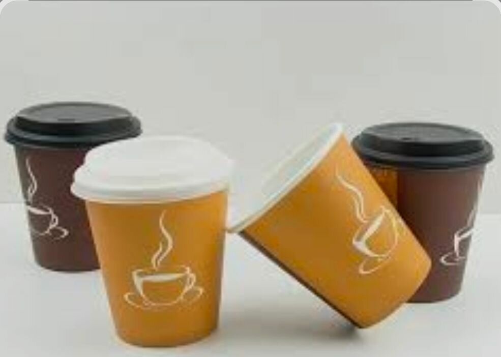 Petits gobelets à café jetable