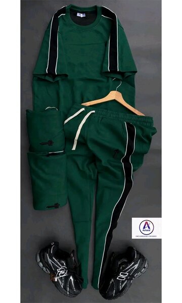 Ensemble de sport vert