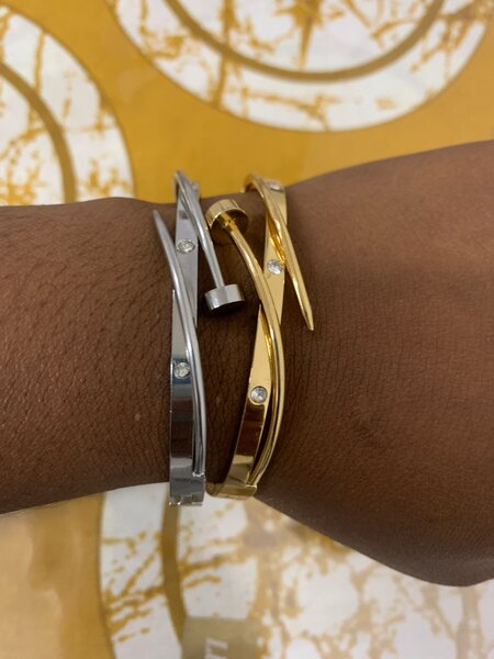 Bracelets élégants en métal