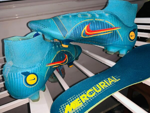 Chaussures de Football Mercurial