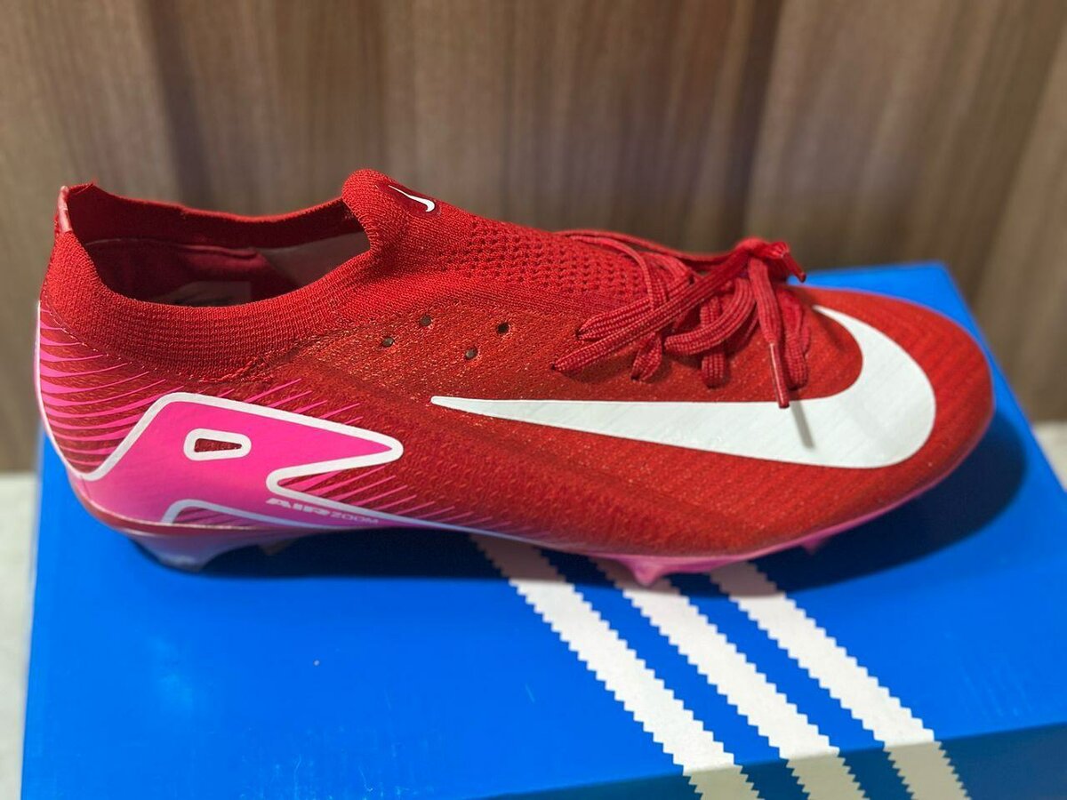 Chaussures de football légères