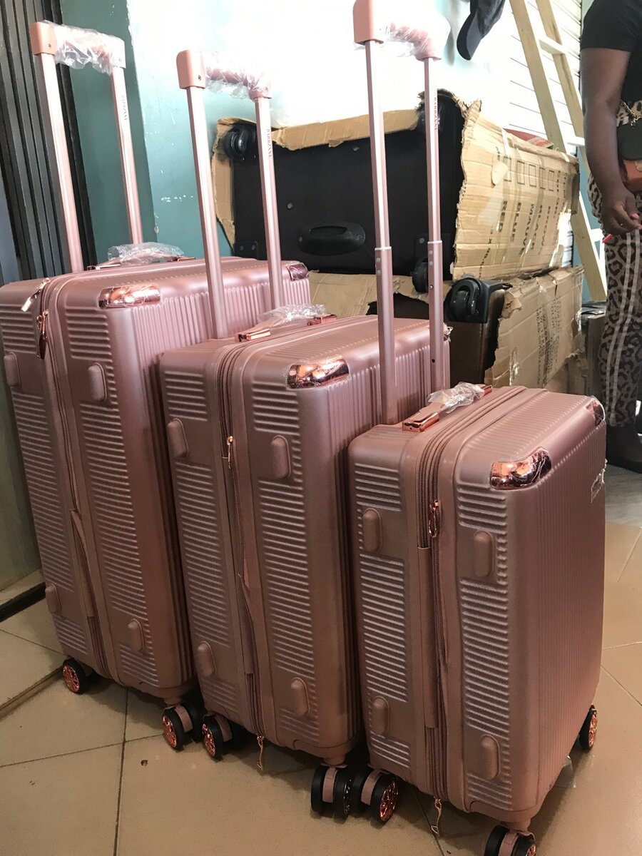 Three set traveling bag