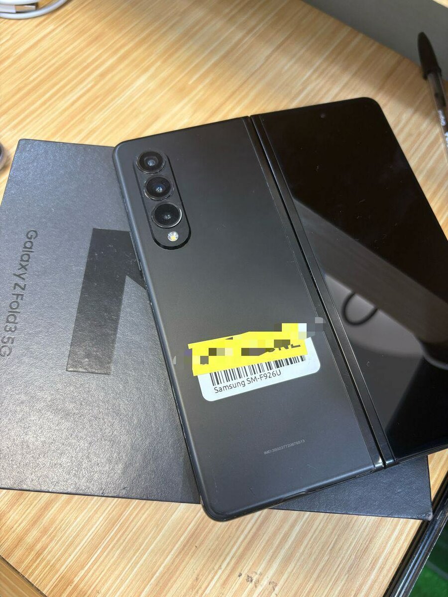 SAMSUNG GALAXY Z FOLD 3